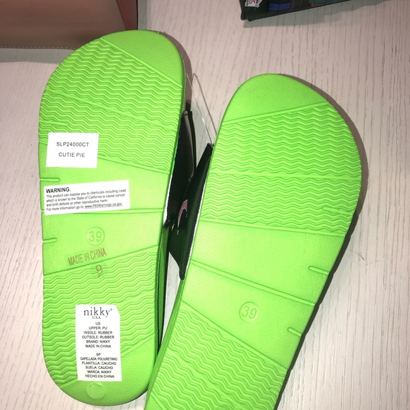 Women shoes - Picture 2 of 2